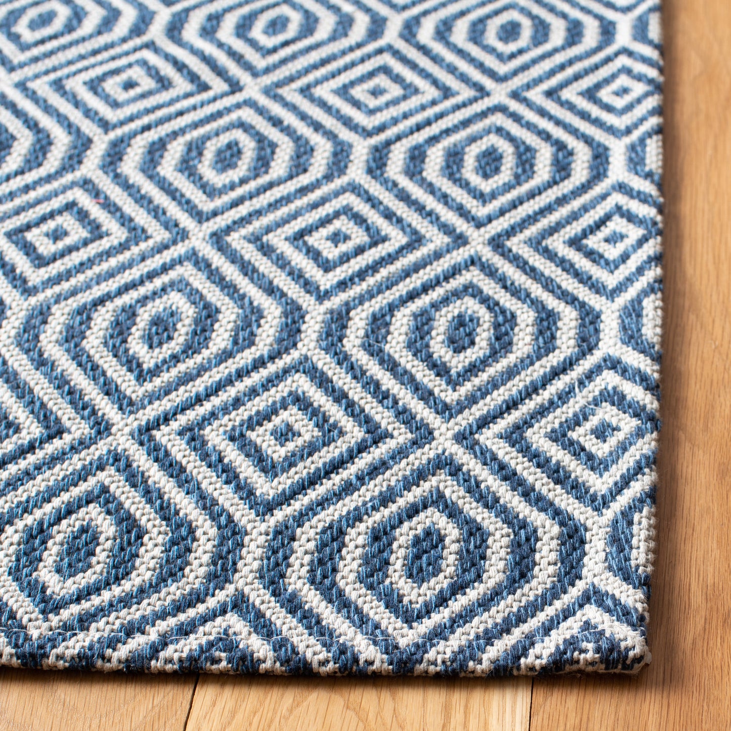 Martha Stewart 401 Rug | Martha Stewart - MSR401
