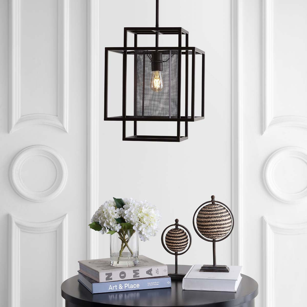 Case Pendant | Safavieh - PND4065