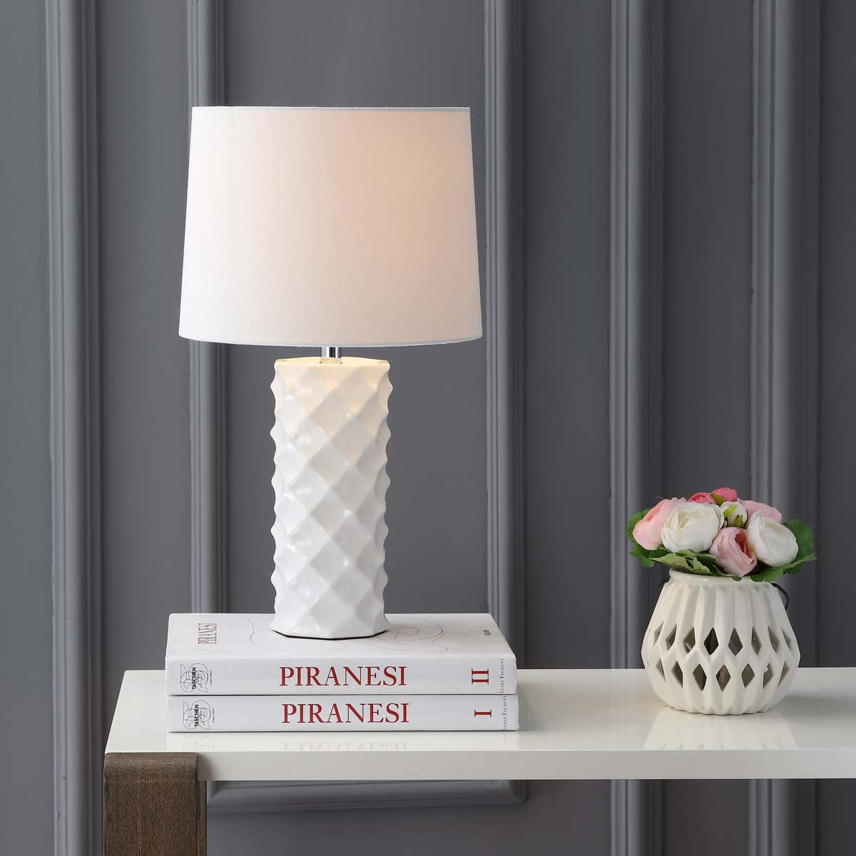 Belford Table Lamp | Safavieh - TBL4093
